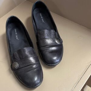 David Tate Elegant Black Leather Flats. Perfect for work. 9.5 Wide *flaw*